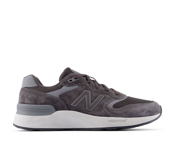New Balance 880