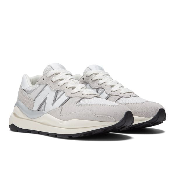 New Balance 5740