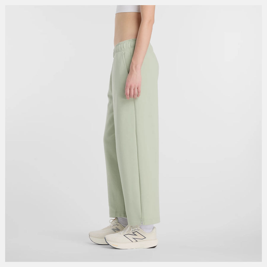 New Balance NYC Marathon Linear Heritage Barrel Leg Pant
